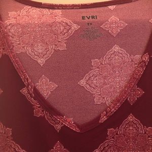 NWT Women’s Plus Evri red Medallion Top Blouse 2x